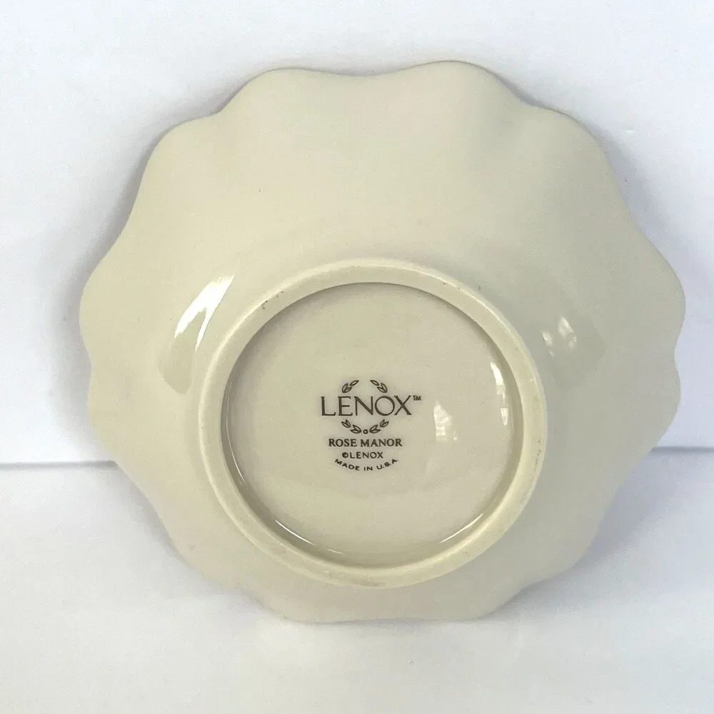 Lenox Rose Manor Bowl Dish Trinket Scalloped Gold Trim Ivory China USA 5.75